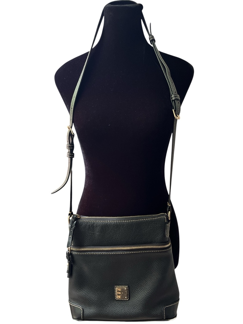 Dooney & Bourke Pebble Grain Leather Crossbody Bag Black Adjustable Strap